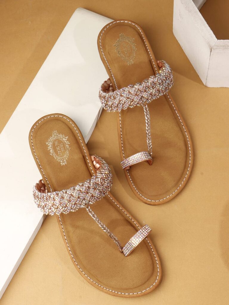 Golden Fashion Flat Sandal
